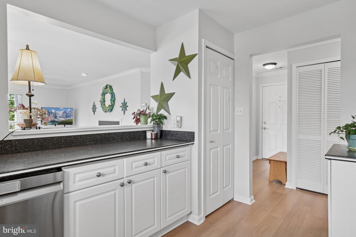 20594 CORNSTALK TER #201, ASHBURN, Virginia 20147, 2 Bedrooms Bedrooms, ,2 BathroomsBathrooms,Residential,For sale,20594 CORNSTALK TER #201,VALO2104632 MLS # VALO2104632