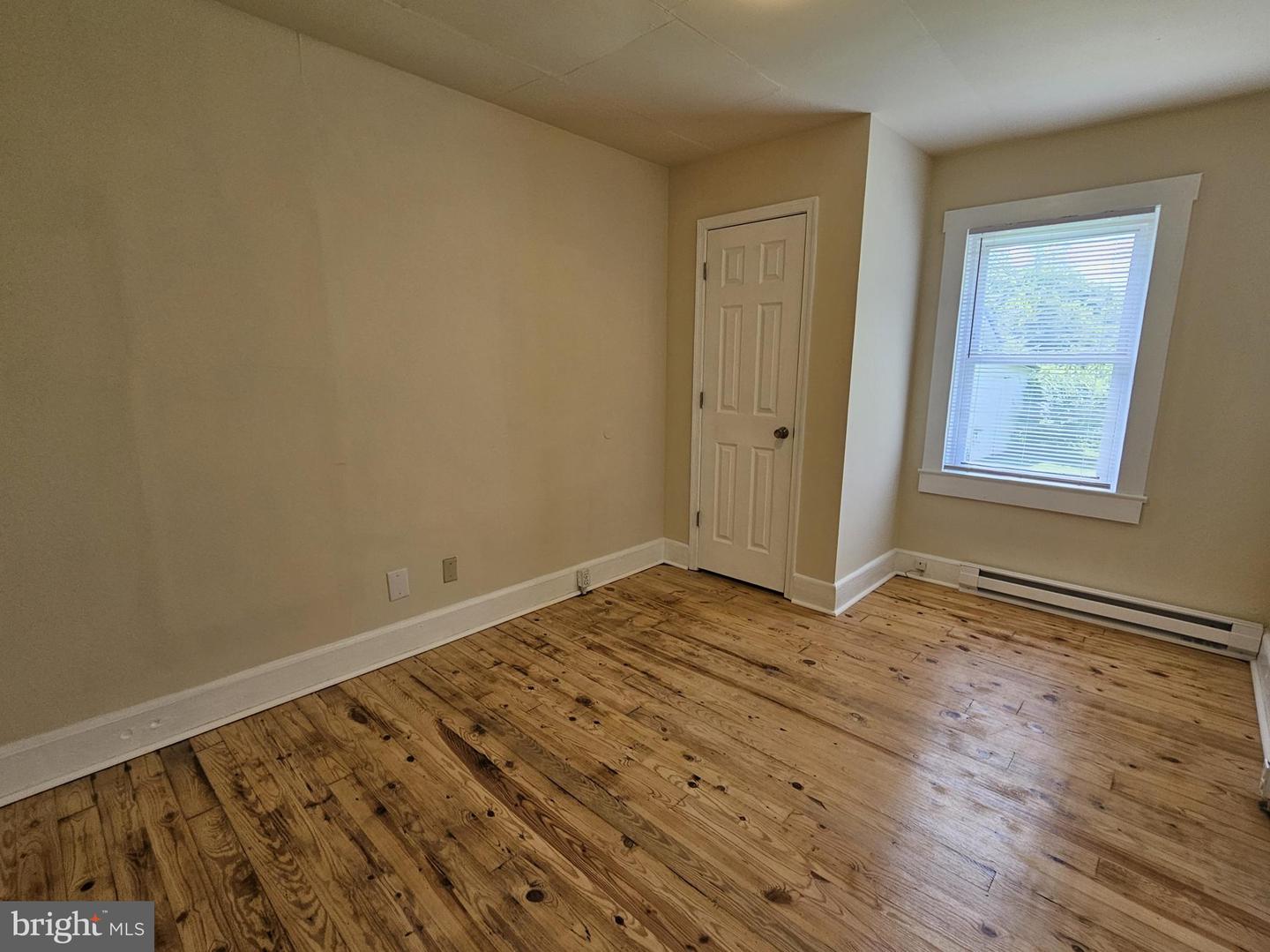 89 CONNER ST, DILLWYN, Virginia 23936, 2 Bedrooms Bedrooms, 4 Rooms Rooms,1 BathroomBathrooms,Residential,For sale,89 CONNER ST,VABH2000208 MLS # VABH2000208