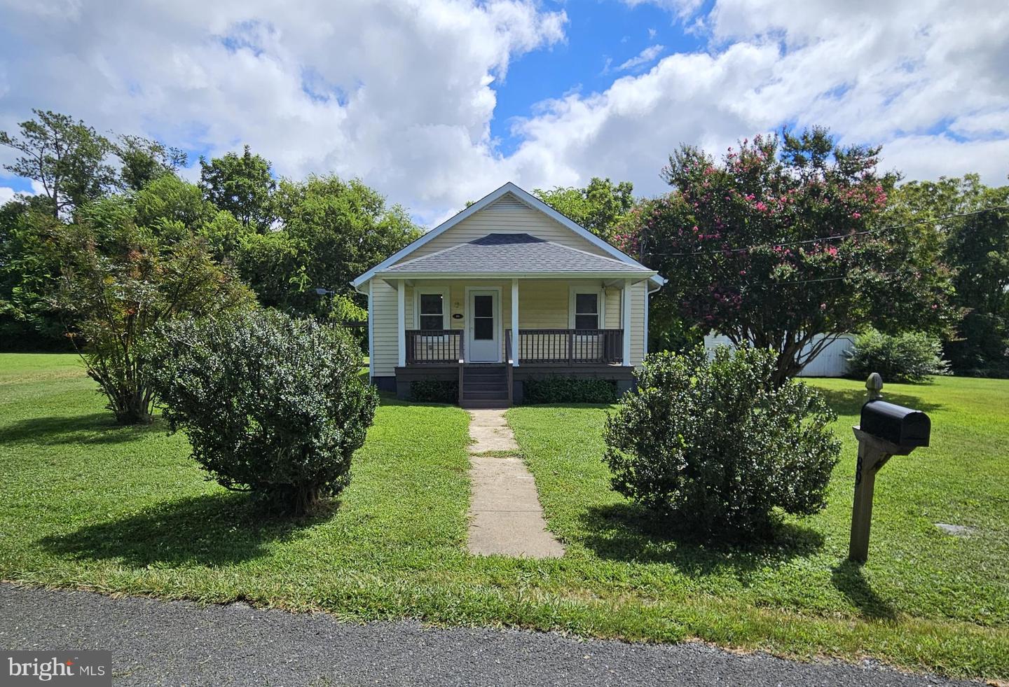 89 CONNER ST, DILLWYN, Virginia 23936, 2 Bedrooms Bedrooms, 4 Rooms Rooms,1 BathroomBathrooms,Residential,For sale,89 CONNER ST,VABH2000208 MLS # VABH2000208