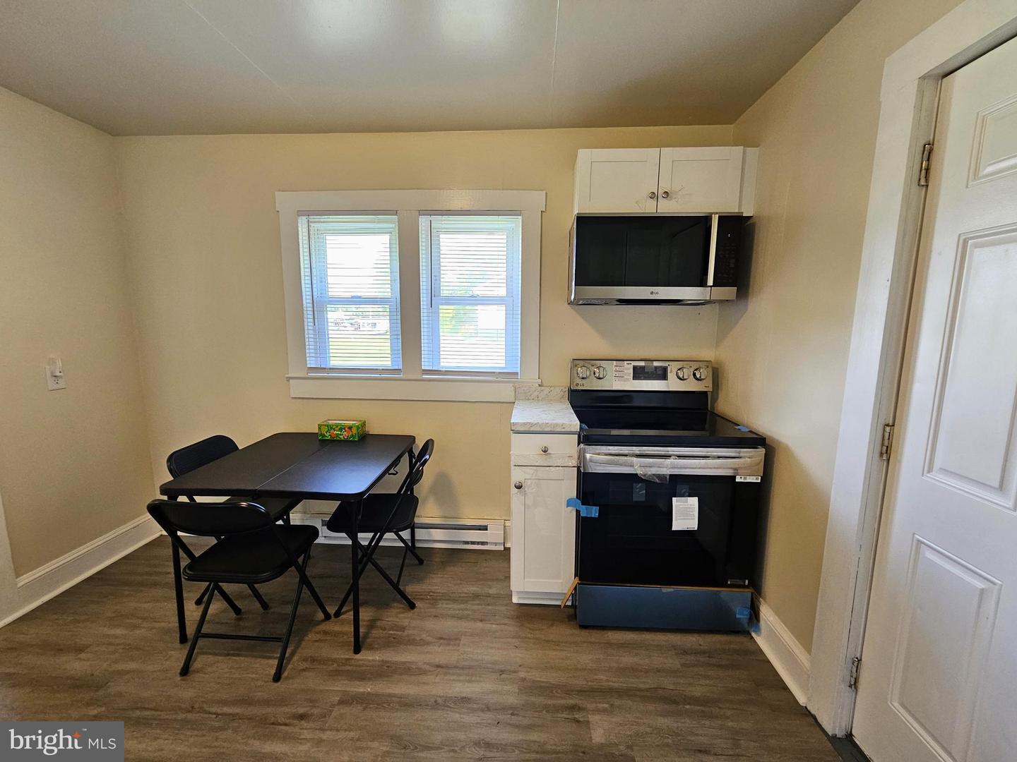 89 CONNER ST, DILLWYN, Virginia 23936, 2 Bedrooms Bedrooms, 4 Rooms Rooms,1 BathroomBathrooms,Residential,For sale,89 CONNER ST,VABH2000208 MLS # VABH2000208