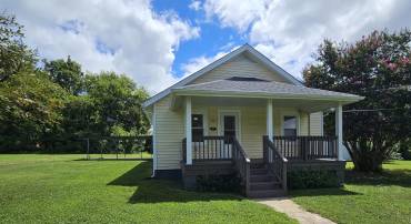 89 CONNER ST, DILLWYN, Virginia 23936, 2 Bedrooms Bedrooms, 4 Rooms Rooms,1 BathroomBathrooms,Residential,For sale,89 CONNER ST,VABH2000208 MLS # VABH2000208