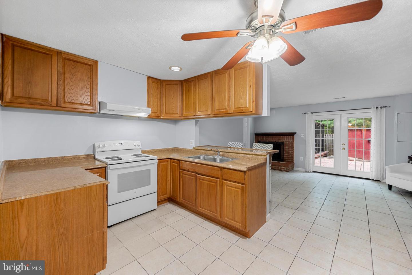 9126 FISTERIS CT, SPRINGFIELD, Virginia 22152, 3 Bedrooms Bedrooms, ,3 BathroomsBathrooms,Residential,For sale,9126 FISTERIS CT,VAFX2261664 MLS # VAFX2261664