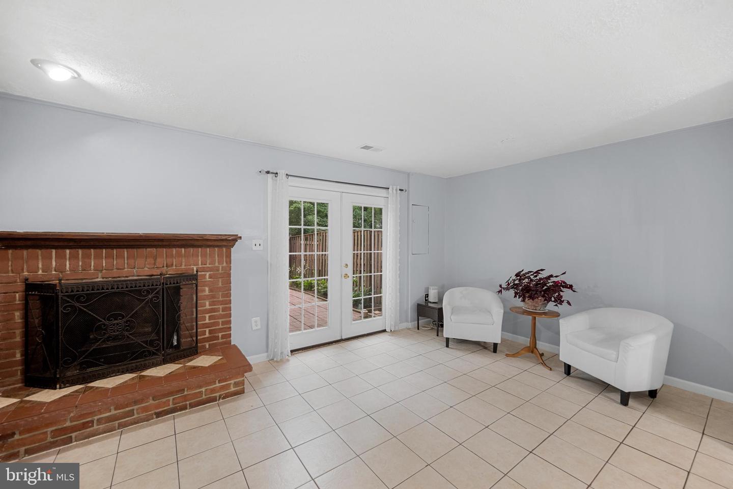 9126 FISTERIS CT, SPRINGFIELD, Virginia 22152, 3 Bedrooms Bedrooms, ,3 BathroomsBathrooms,Residential,For sale,9126 FISTERIS CT,VAFX2261664 MLS # VAFX2261664