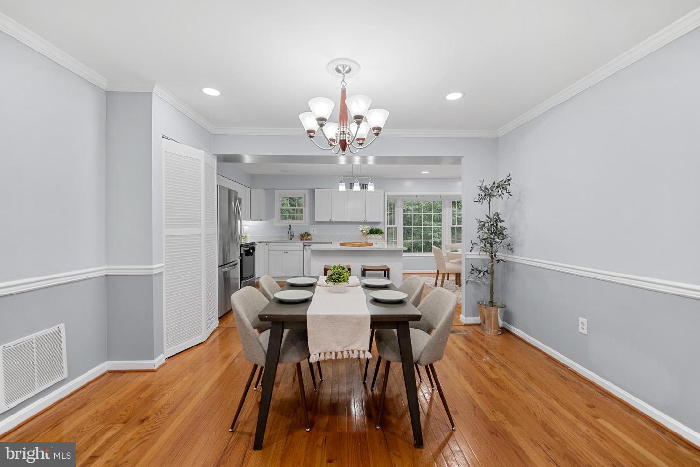 9126 FISTERIS CT, SPRINGFIELD, Virginia 22152, 3 Bedrooms Bedrooms, ,3 BathroomsBathrooms,Residential,For sale,9126 FISTERIS CT,VAFX2261664 MLS # VAFX2261664