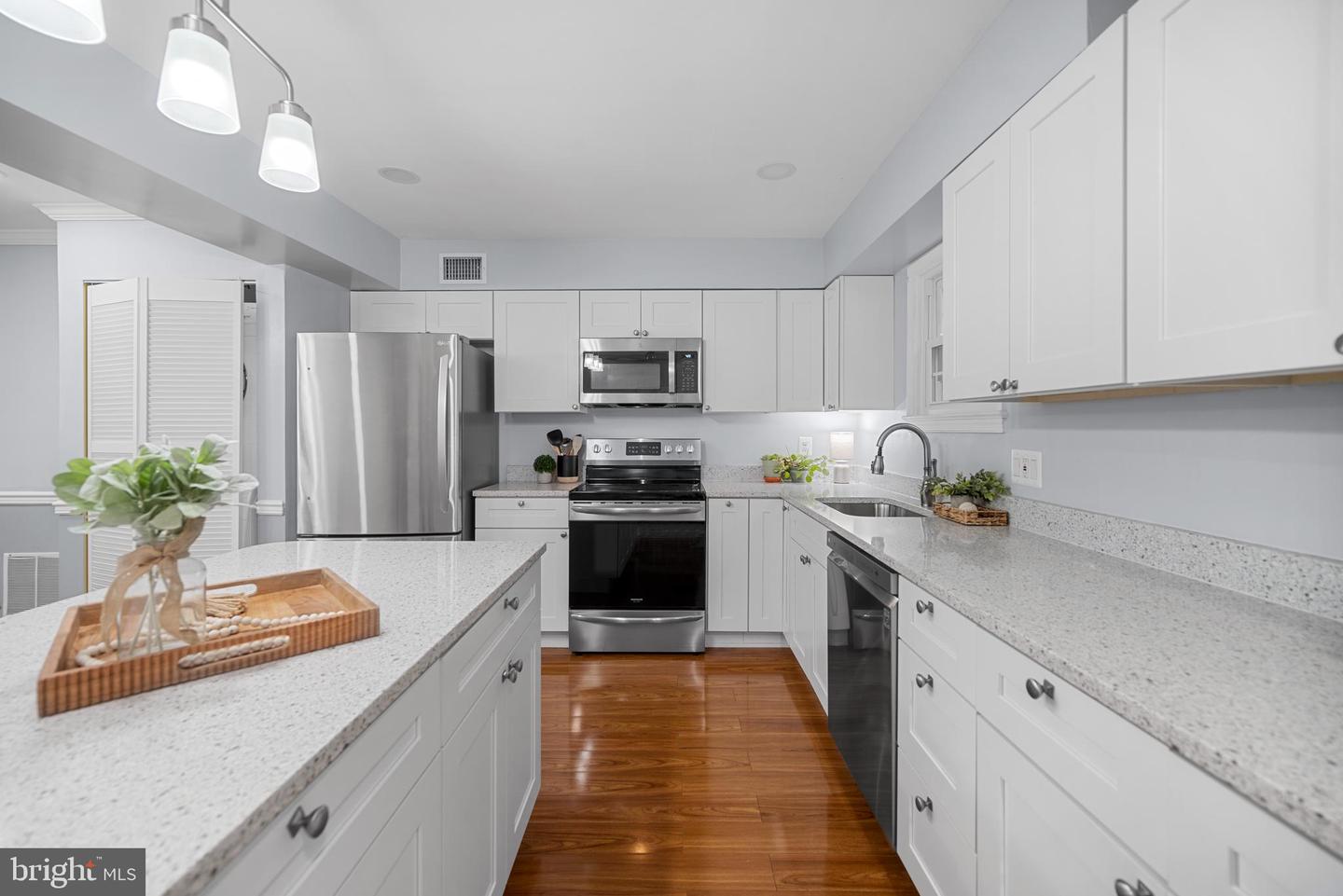9126 FISTERIS CT, SPRINGFIELD, Virginia 22152, 3 Bedrooms Bedrooms, ,3 BathroomsBathrooms,Residential,For sale,9126 FISTERIS CT,VAFX2261664 MLS # VAFX2261664