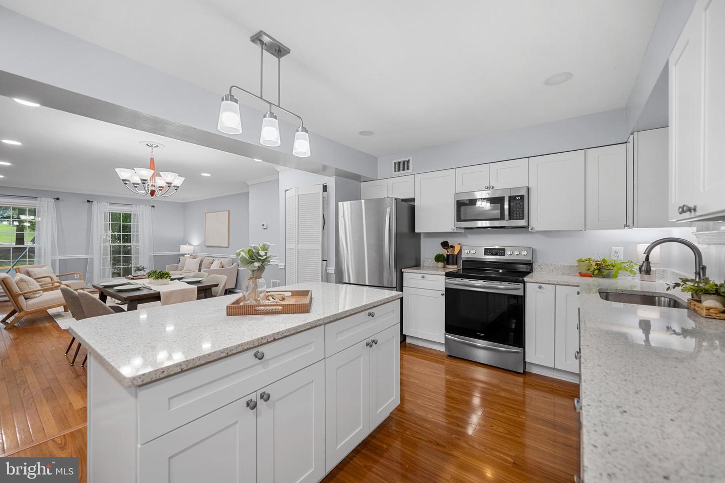 9126 FISTERIS CT, SPRINGFIELD, Virginia 22152, 3 Bedrooms Bedrooms, ,3 BathroomsBathrooms,Residential,For sale,9126 FISTERIS CT,VAFX2261664 MLS # VAFX2261664