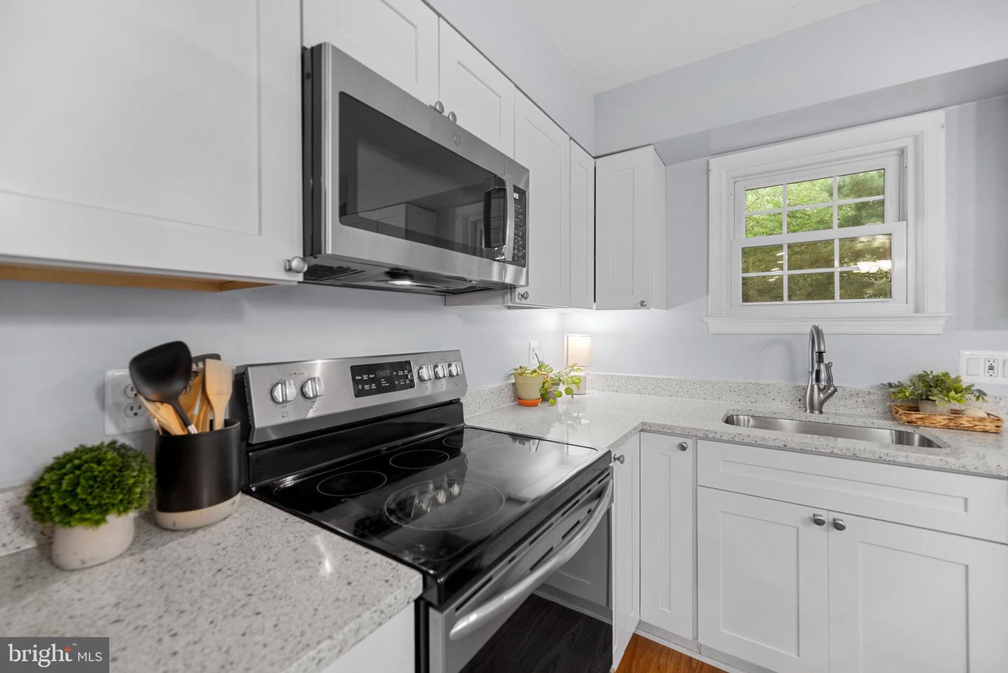 9126 FISTERIS CT, SPRINGFIELD, Virginia 22152, 3 Bedrooms Bedrooms, ,3 BathroomsBathrooms,Residential,For sale,9126 FISTERIS CT,VAFX2261664 MLS # VAFX2261664