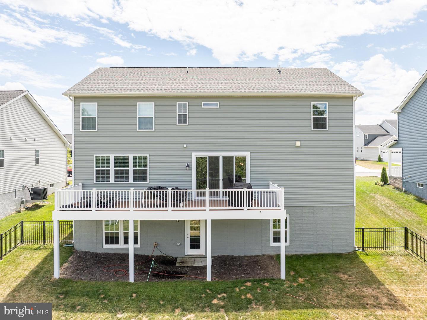 124 TRIANGLE CT, WINCHESTER, Virginia 22602, 4 Bedrooms Bedrooms, ,3 BathroomsBathrooms,Residential,For sale,124 TRIANGLE CT,VAFV2036136 MLS # VAFV2036136