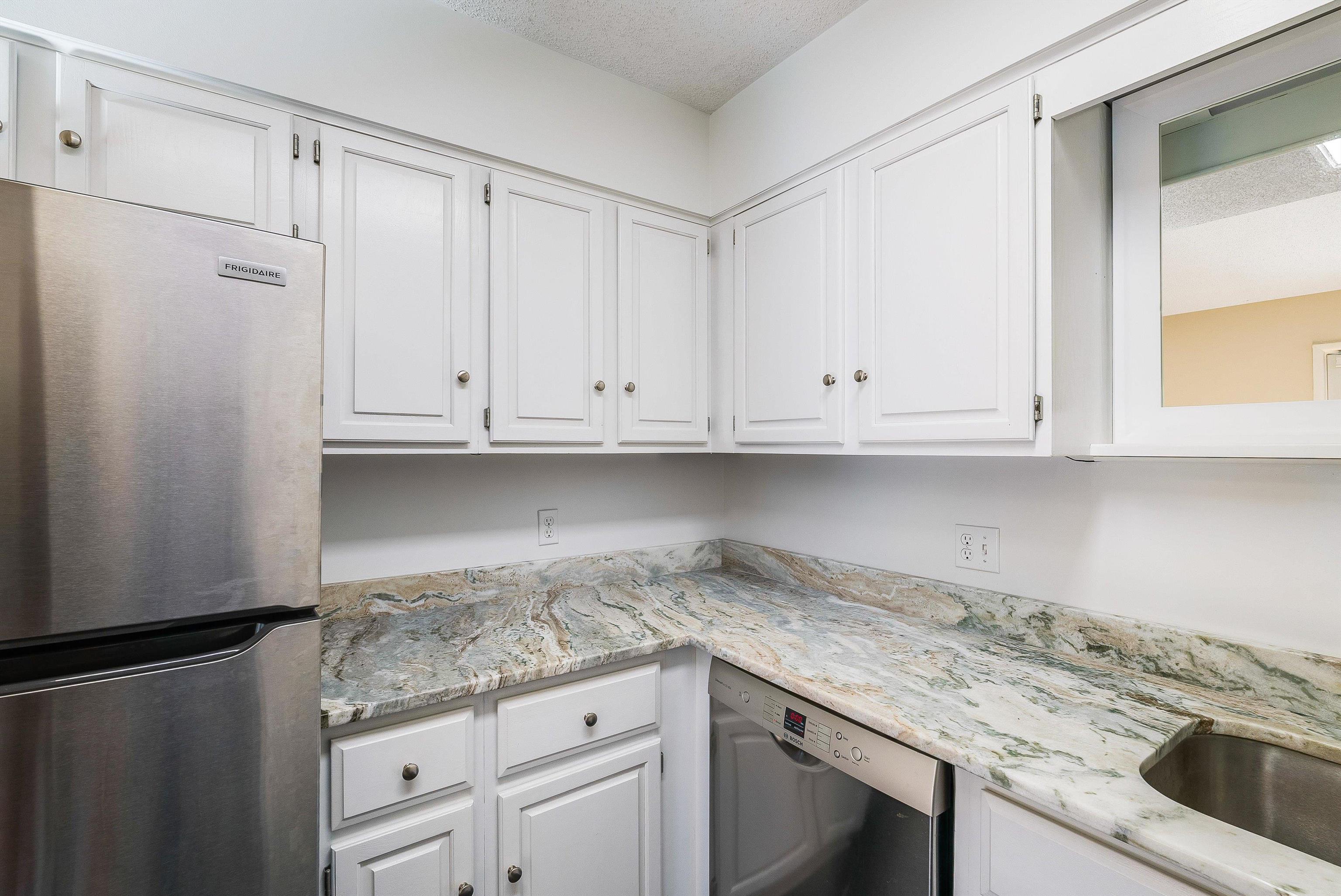 1063 ROSEDALE DR, ROCKINGHAM, Virginia 22801, 2 Bedrooms Bedrooms, ,1 BathroomBathrooms,Residential,1063 ROSEDALE DR,667964 MLS # 667964