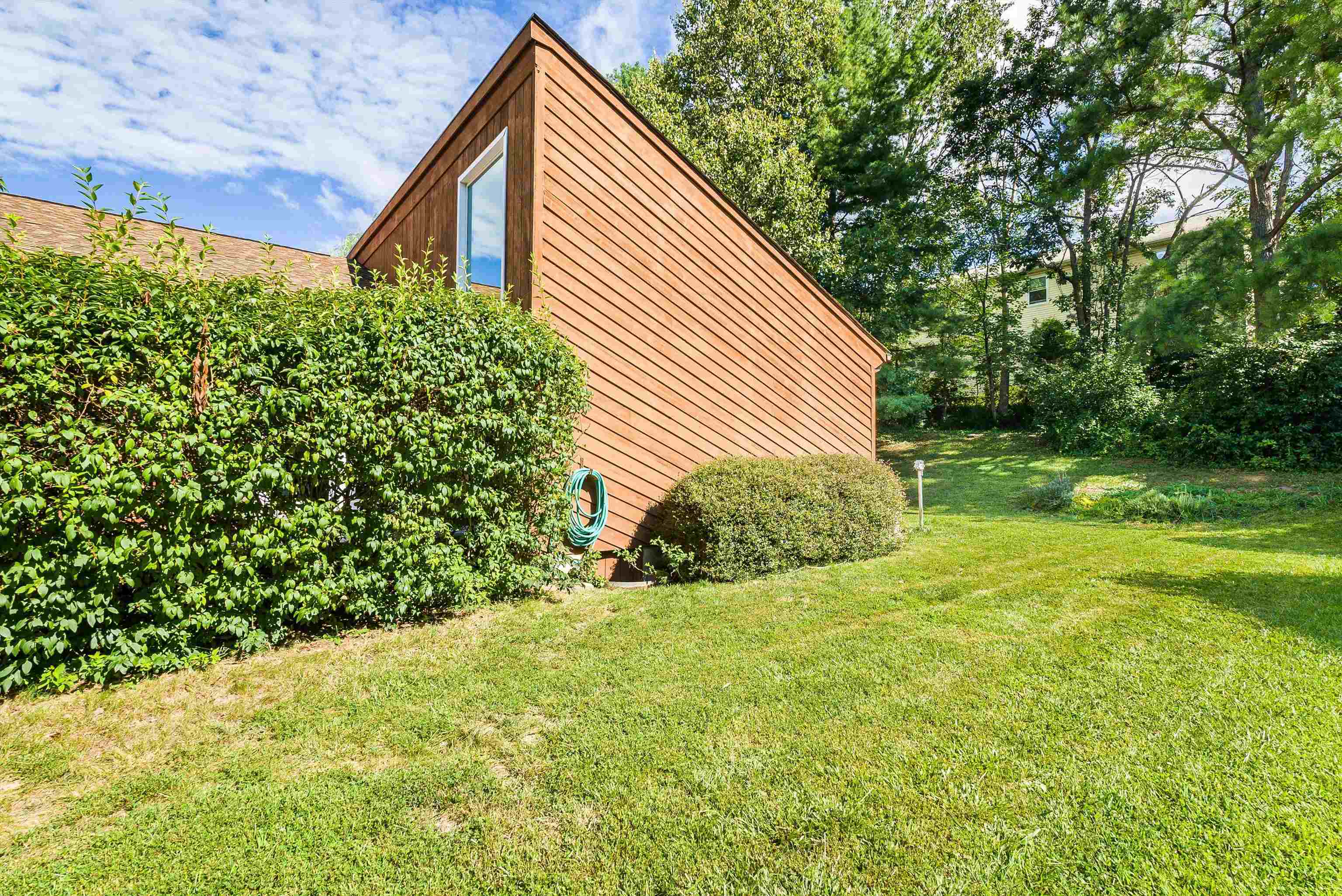 1063 ROSEDALE DR, ROCKINGHAM, Virginia 22801, 2 Bedrooms Bedrooms, ,1 BathroomBathrooms,Residential,1063 ROSEDALE DR,667964 MLS # 667964