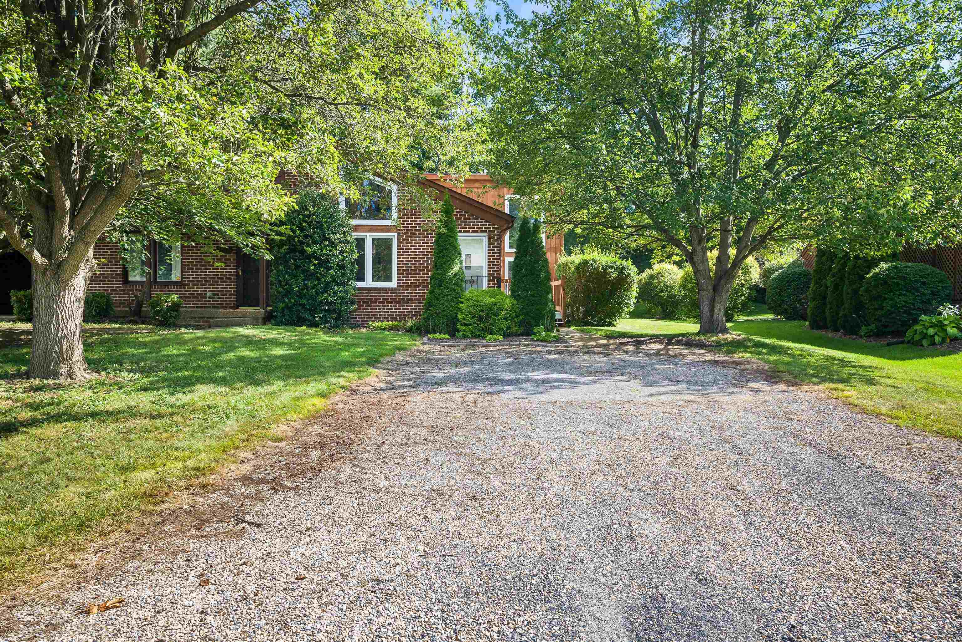 1063 ROSEDALE DR, ROCKINGHAM, Virginia 22801, 2 Bedrooms Bedrooms, ,1 BathroomBathrooms,Residential,1063 ROSEDALE DR,667964 MLS # 667964