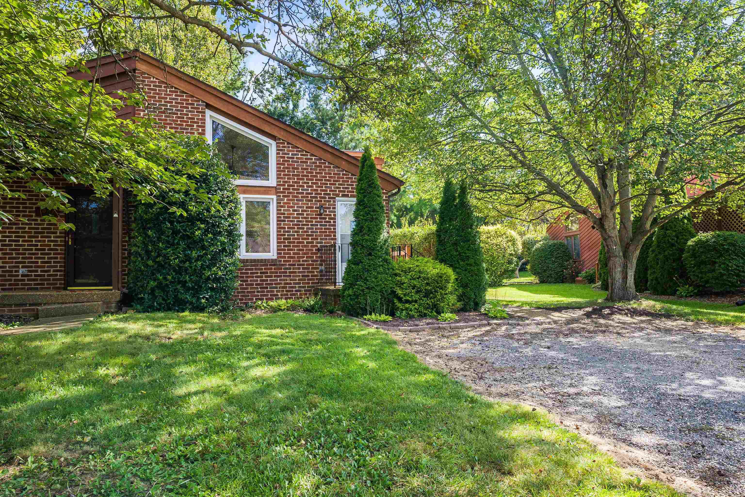 1063 ROSEDALE DR, ROCKINGHAM, Virginia 22801, 2 Bedrooms Bedrooms, ,1 BathroomBathrooms,Residential,1063 ROSEDALE DR,667964 MLS # 667964