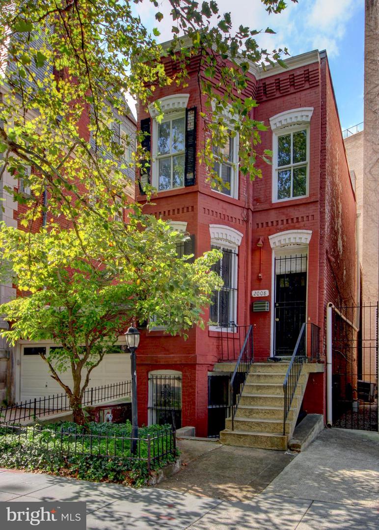 2008 Q ST NW, WASHINGTON, District Of Columbia 20009, 3 Bedrooms Bedrooms, ,2 BathroomsBathrooms,Residential,For sale,2008 Q ST NW,DCDC2215490 MLS # DCDC2215490