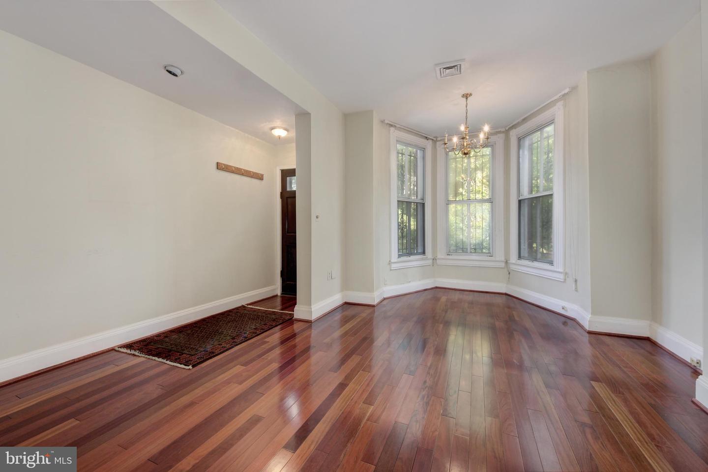 2008 Q ST NW, WASHINGTON, District Of Columbia 20009, 3 Bedrooms Bedrooms, ,2 BathroomsBathrooms,Residential,For sale,2008 Q ST NW,DCDC2215490 MLS # DCDC2215490