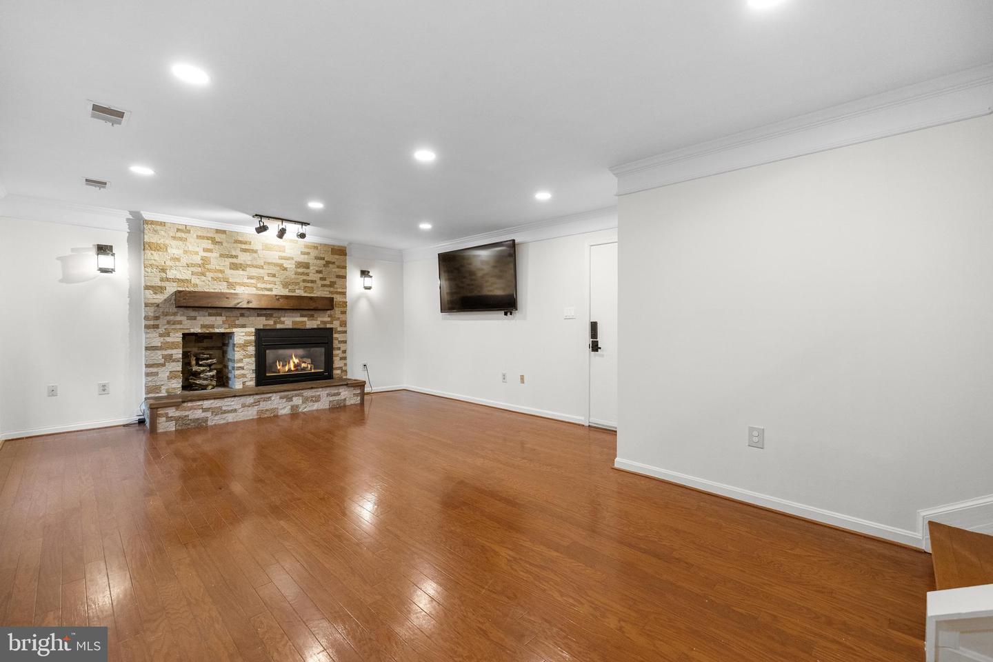 10217 GROVEWOOD WAY, FAIRFAX, Virginia 22032, 4 Bedrooms Bedrooms, ,2 BathroomsBathrooms,Residential,For sale,10217 GROVEWOOD WAY,VAFX2261752 MLS # VAFX2261752