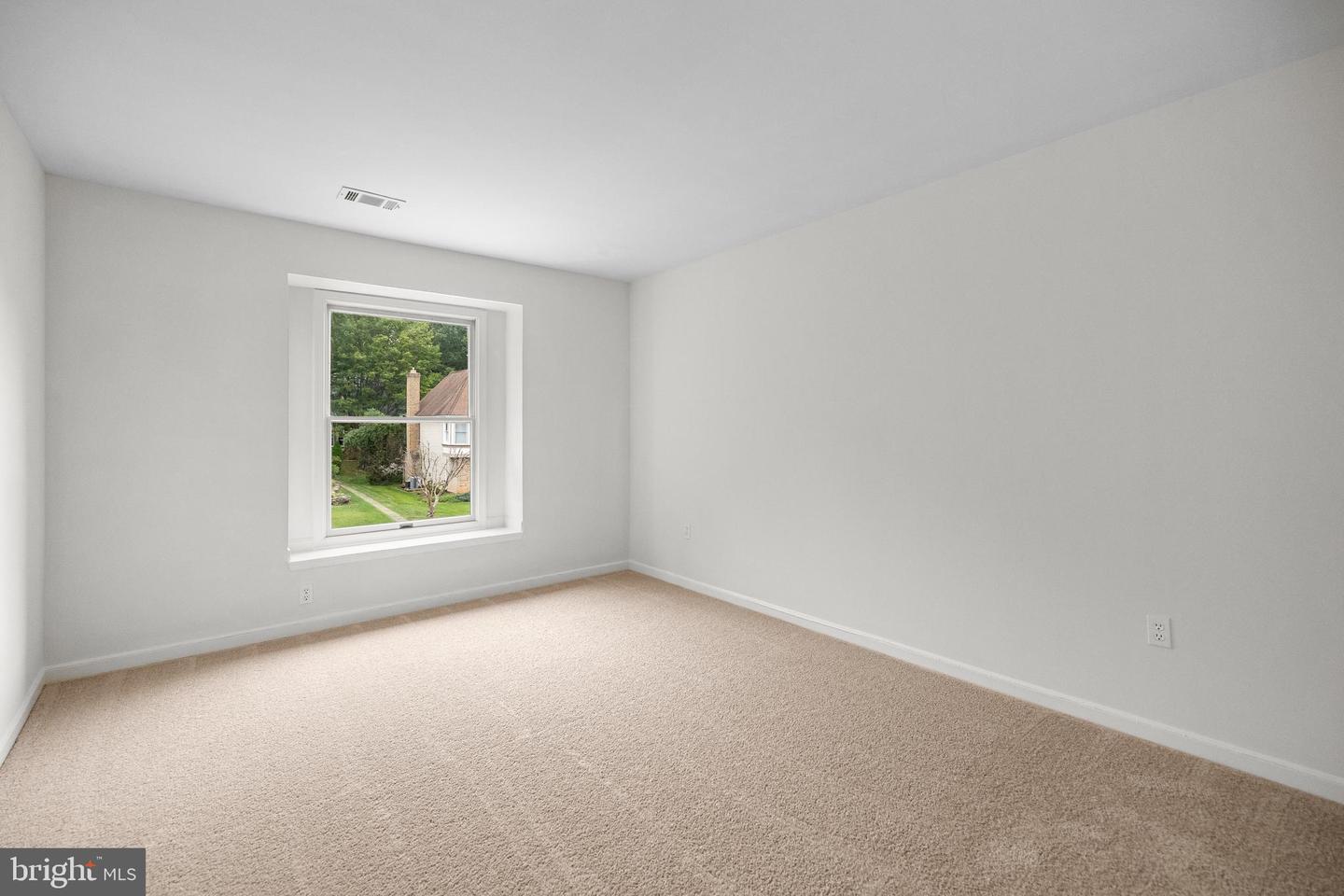 10217 GROVEWOOD WAY, FAIRFAX, Virginia 22032, 4 Bedrooms Bedrooms, ,2 BathroomsBathrooms,Residential,For sale,10217 GROVEWOOD WAY,VAFX2261752 MLS # VAFX2261752