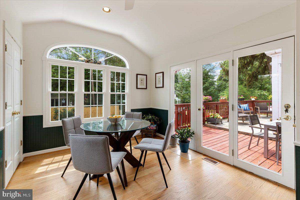 4501 WESTERN AVE NW, WASHINGTON, District Of Columbia 20016, 4 Bedrooms Bedrooms, ,3 BathroomsBathrooms,Residential,For sale,4501 WESTERN AVE NW,DCDC2215510 MLS # DCDC2215510