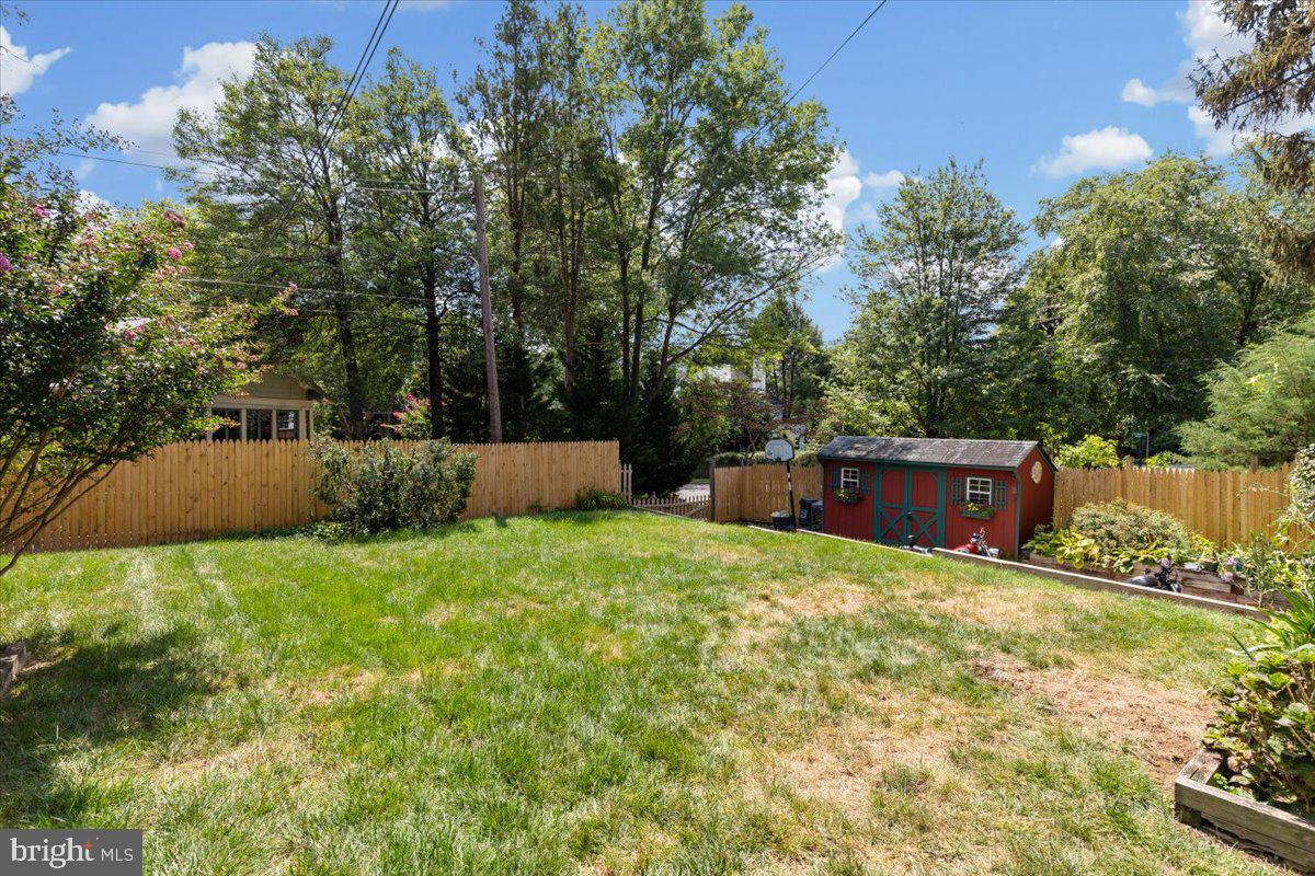 4501 WESTERN AVE NW, WASHINGTON, District Of Columbia 20016, 4 Bedrooms Bedrooms, ,3 BathroomsBathrooms,Residential,For sale,4501 WESTERN AVE NW,DCDC2215510 MLS # DCDC2215510