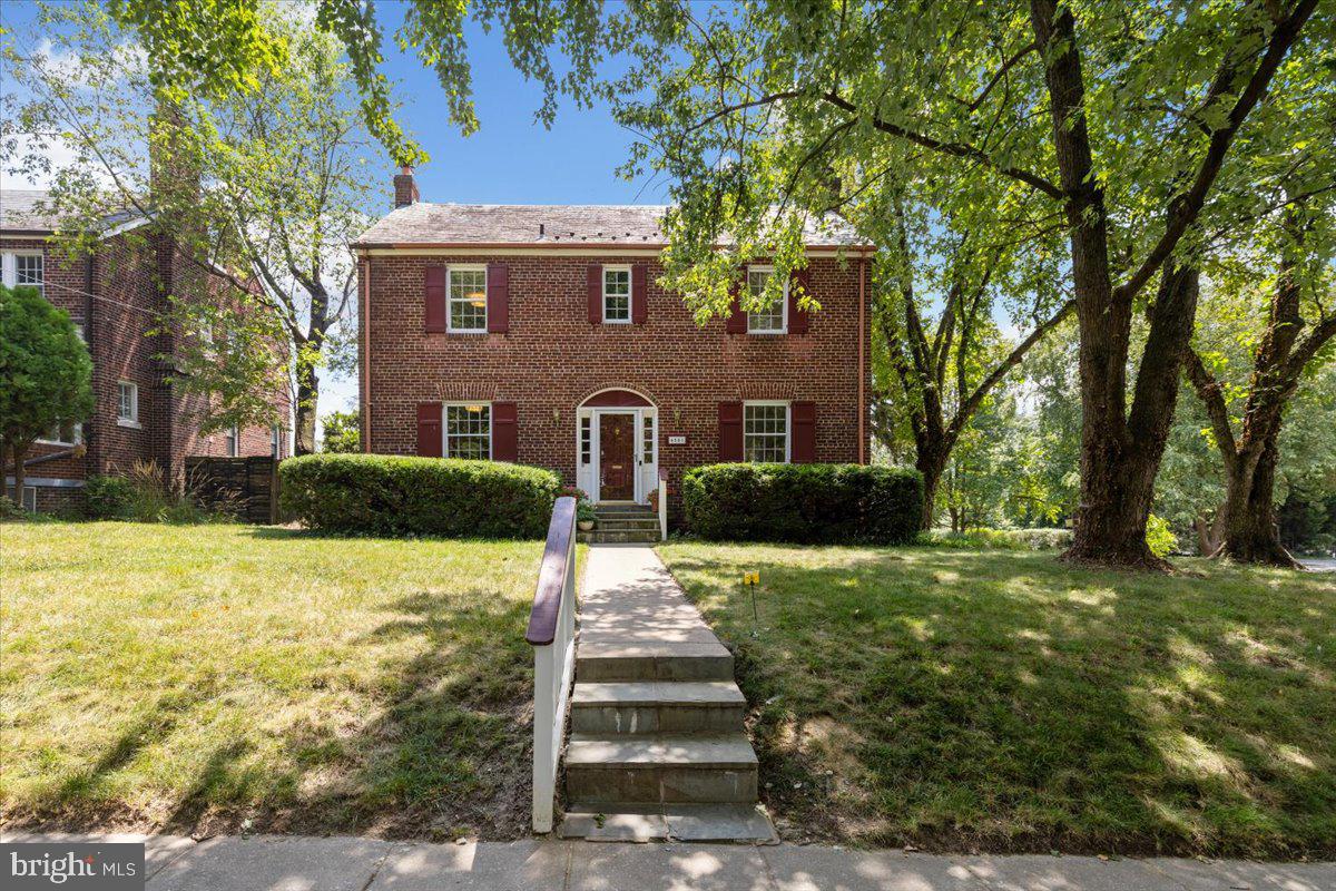 4501 WESTERN AVE NW, WASHINGTON, District Of Columbia 20016, 4 Bedrooms Bedrooms, ,3 BathroomsBathrooms,Residential,For sale,4501 WESTERN AVE NW,DCDC2215510 MLS # DCDC2215510