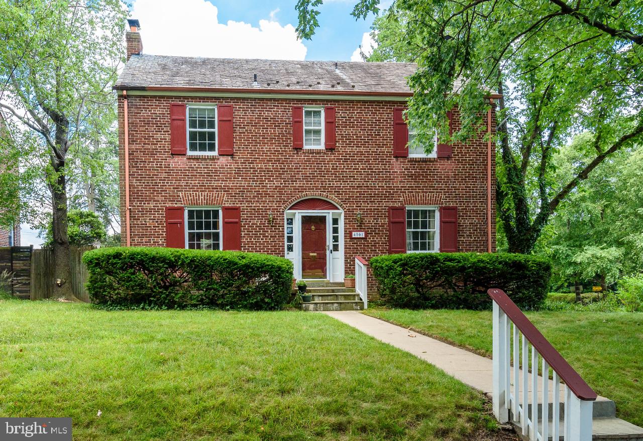 4501 WESTERN AVE NW, WASHINGTON, District Of Columbia 20016, 4 Bedrooms Bedrooms, ,3 BathroomsBathrooms,Residential,For sale,4501 WESTERN AVE NW,DCDC2215510 MLS # DCDC2215510