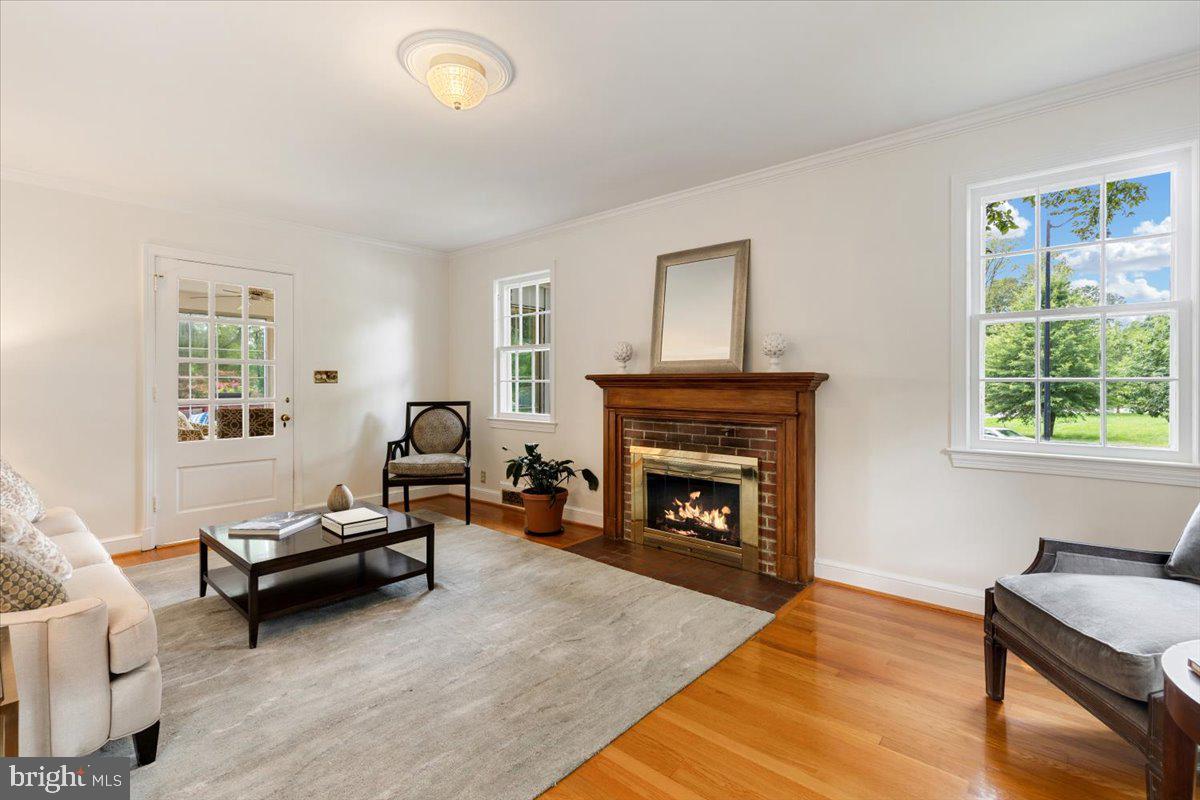 4501 WESTERN AVE NW, WASHINGTON, District Of Columbia 20016, 4 Bedrooms Bedrooms, ,3 BathroomsBathrooms,Residential,For sale,4501 WESTERN AVE NW,DCDC2215510 MLS # DCDC2215510