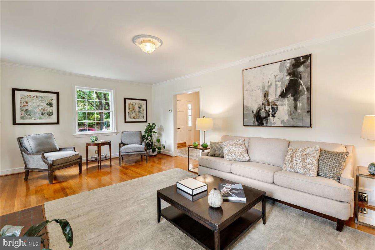 4501 WESTERN AVE NW, WASHINGTON, District Of Columbia 20016, 4 Bedrooms Bedrooms, ,3 BathroomsBathrooms,Residential,For sale,4501 WESTERN AVE NW,DCDC2215510 MLS # DCDC2215510