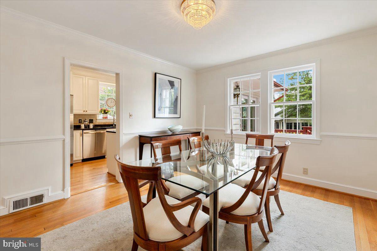 4501 WESTERN AVE NW, WASHINGTON, District Of Columbia 20016, 4 Bedrooms Bedrooms, ,3 BathroomsBathrooms,Residential,For sale,4501 WESTERN AVE NW,DCDC2215510 MLS # DCDC2215510