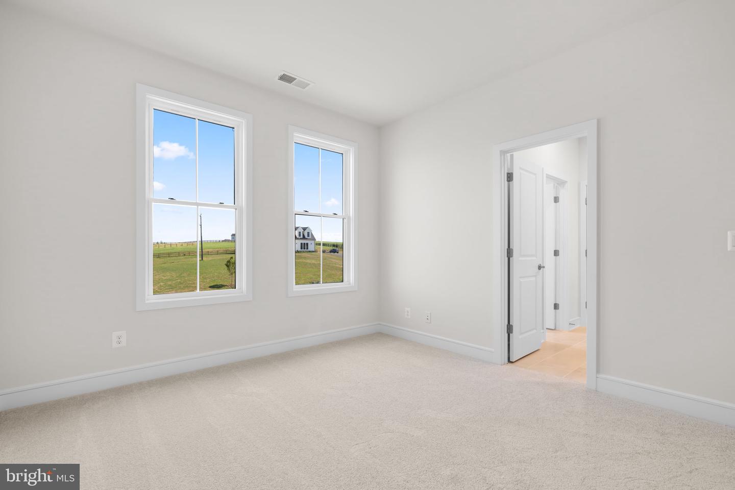 14735 HUBER PL, WATERFORD, Virginia 20197, 4 Bedrooms Bedrooms, ,4 BathroomsBathrooms,Residential,For sale,14735 HUBER PL,VALO2104738 MLS # VALO2104738