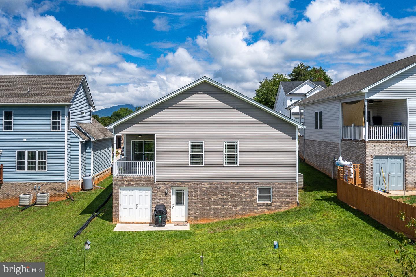 1103 EMERALD CREST DR, BEDFORD, Virginia 24523, 3 Bedrooms Bedrooms, ,2 BathroomsBathrooms,Residential,For sale,1103 EMERALD CREST DR,VABV2000236 MLS # VABV2000236
