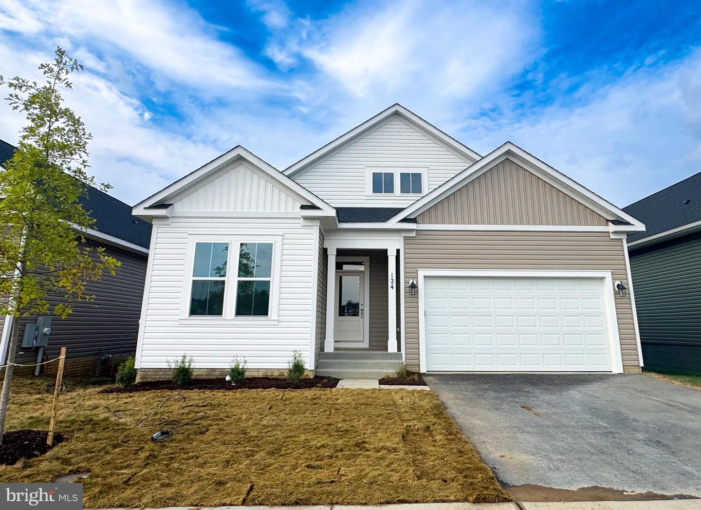 124 WAGTAIL, WINCHESTER, Virginia 22603, 4 Bedrooms Bedrooms, ,3 BathroomsBathrooms,Residential,For sale,124 WAGTAIL,VAFV2036198 MLS # VAFV2036198
