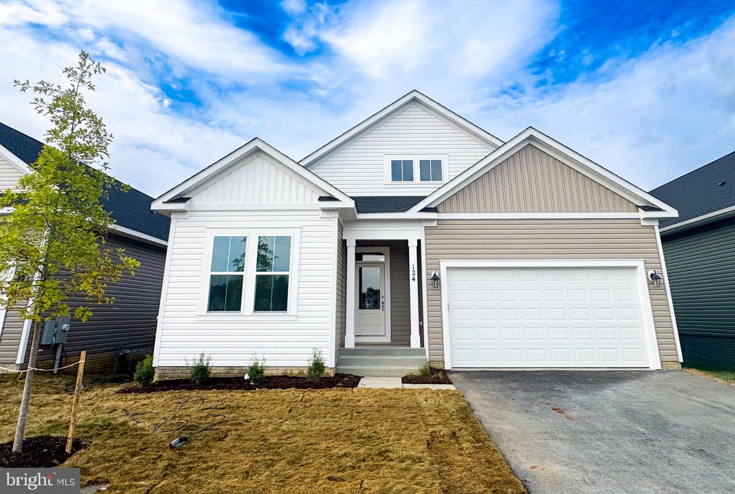 124 WAGTAIL, WINCHESTER, Virginia 22603, 4 Bedrooms Bedrooms, ,3 BathroomsBathrooms,Residential,For sale,124 WAGTAIL,VAFV2036198 MLS # VAFV2036198