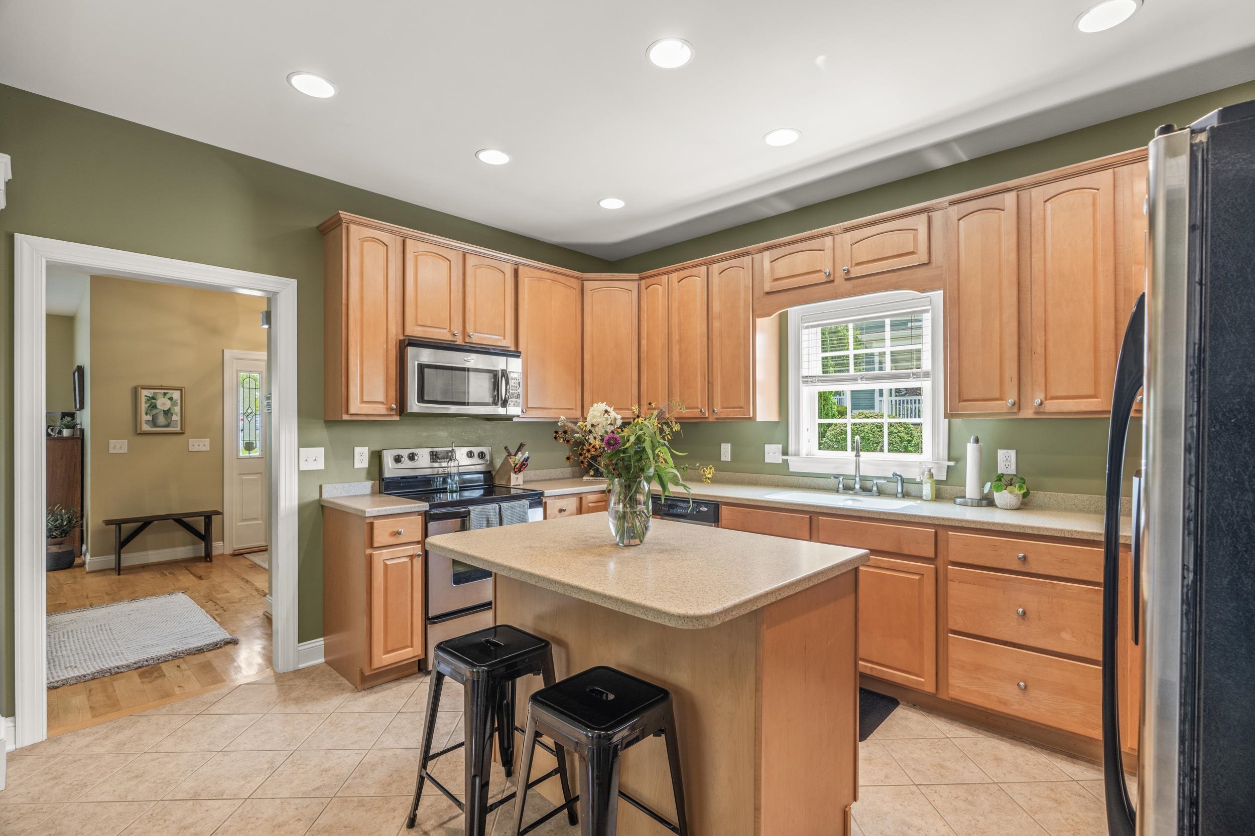 100 BELL CREEK DR, STAUNTON, Virginia 24401, 3 Bedrooms Bedrooms, ,2 BathroomsBathrooms,Residential,100 BELL CREEK DR,667966 MLS # 667966