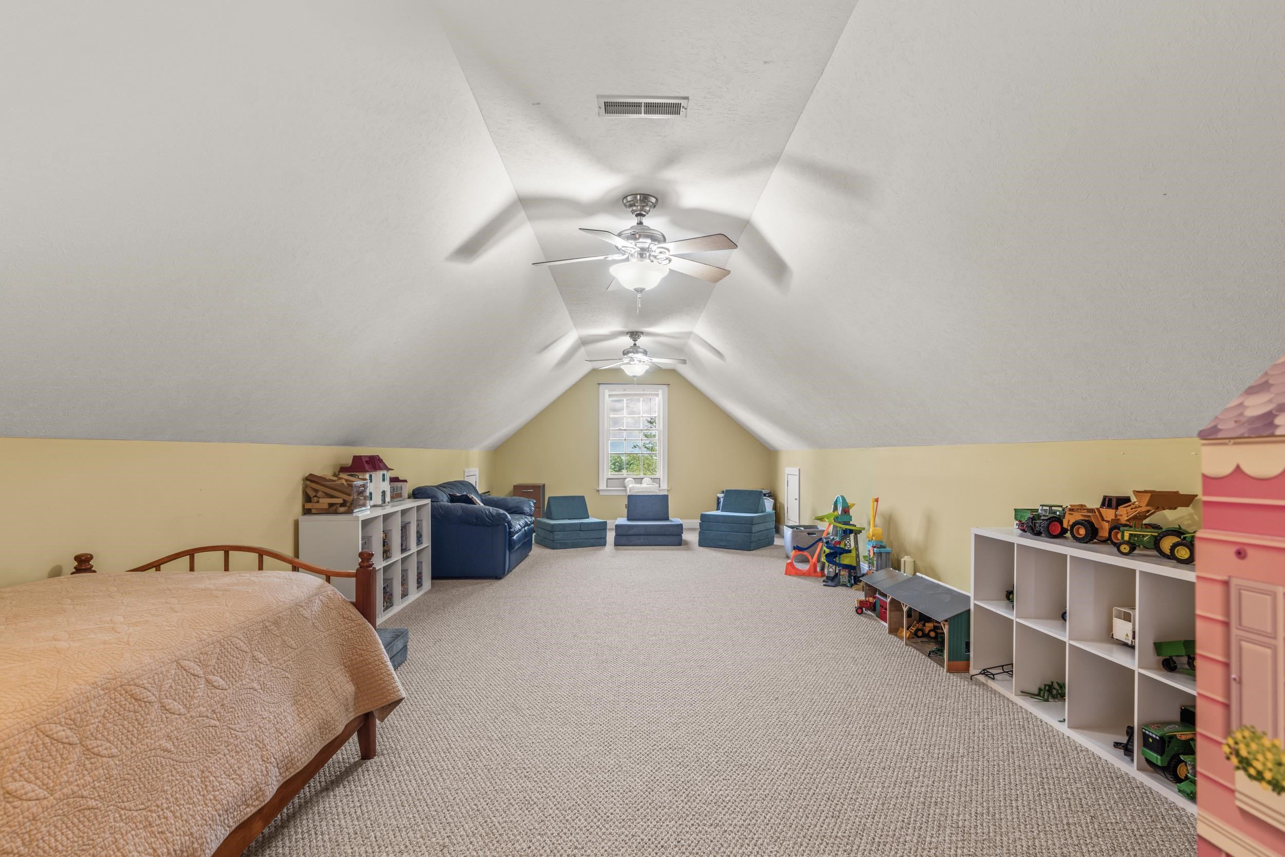 100 BELL CREEK DR, STAUNTON, Virginia 24401, 3 Bedrooms Bedrooms, ,2 BathroomsBathrooms,Residential,100 BELL CREEK DR,667966 MLS # 667966