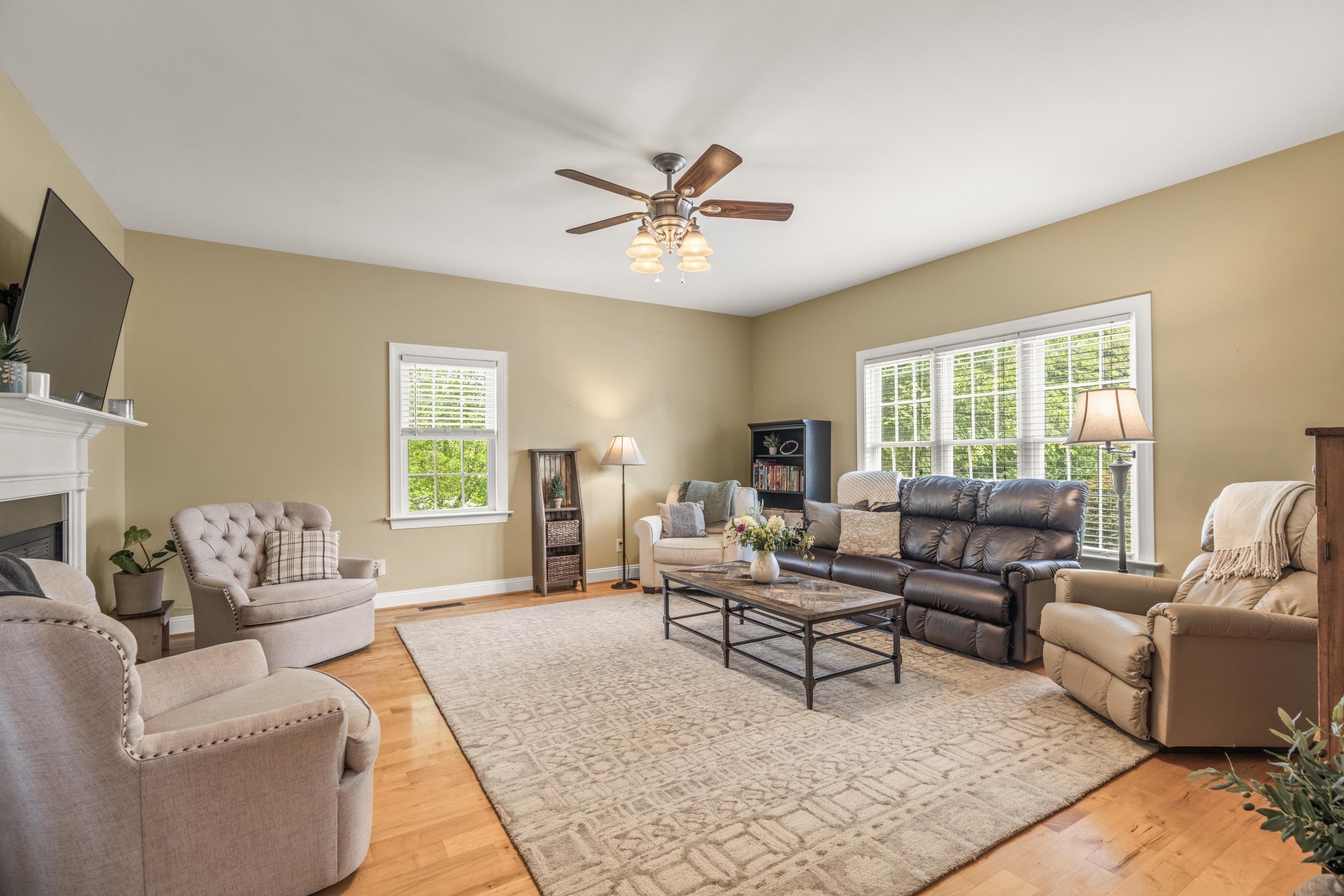 100 BELL CREEK DR, STAUNTON, Virginia 24401, 3 Bedrooms Bedrooms, ,2 BathroomsBathrooms,Residential,100 BELL CREEK DR,667966 MLS # 667966