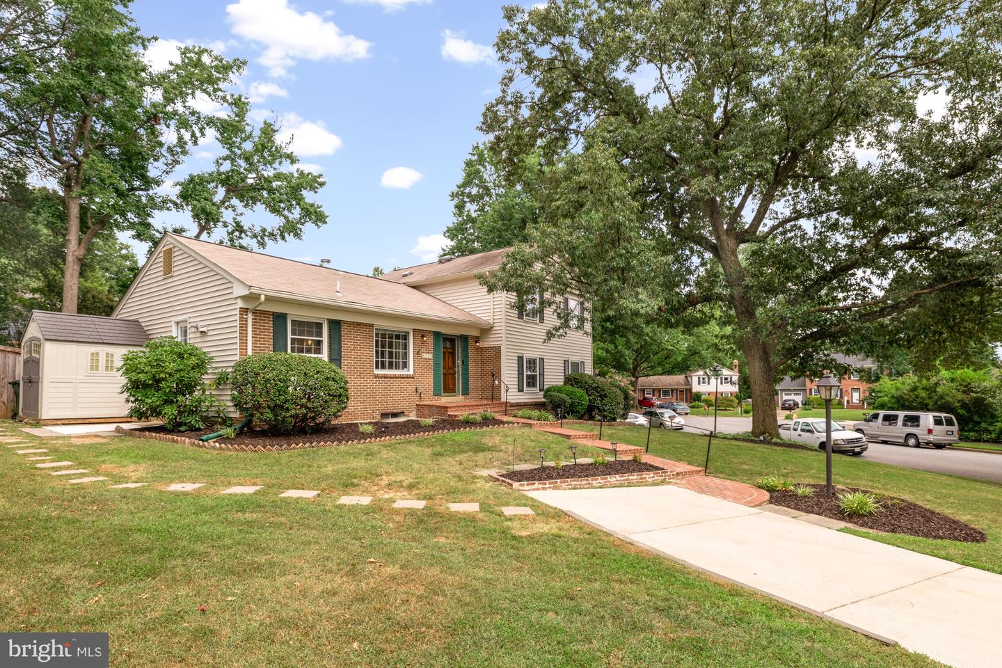 6825 STONEYBROOKE LN, ALEXANDRIA, Virginia 22306, 4 Bedrooms Bedrooms, ,3 BathroomsBathrooms,Residential,For sale,6825 STONEYBROOKE LN,VAFX2261840 MLS # VAFX2261840