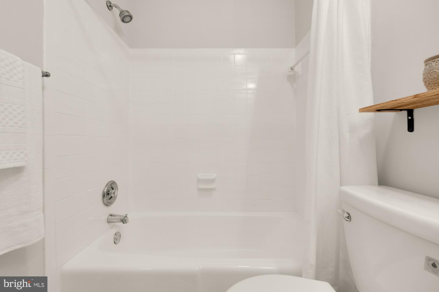 6825 STONEYBROOKE LN, ALEXANDRIA, Virginia 22306, 4 Bedrooms Bedrooms, ,3 BathroomsBathrooms,Residential,For sale,6825 STONEYBROOKE LN,VAFX2261840 MLS # VAFX2261840
