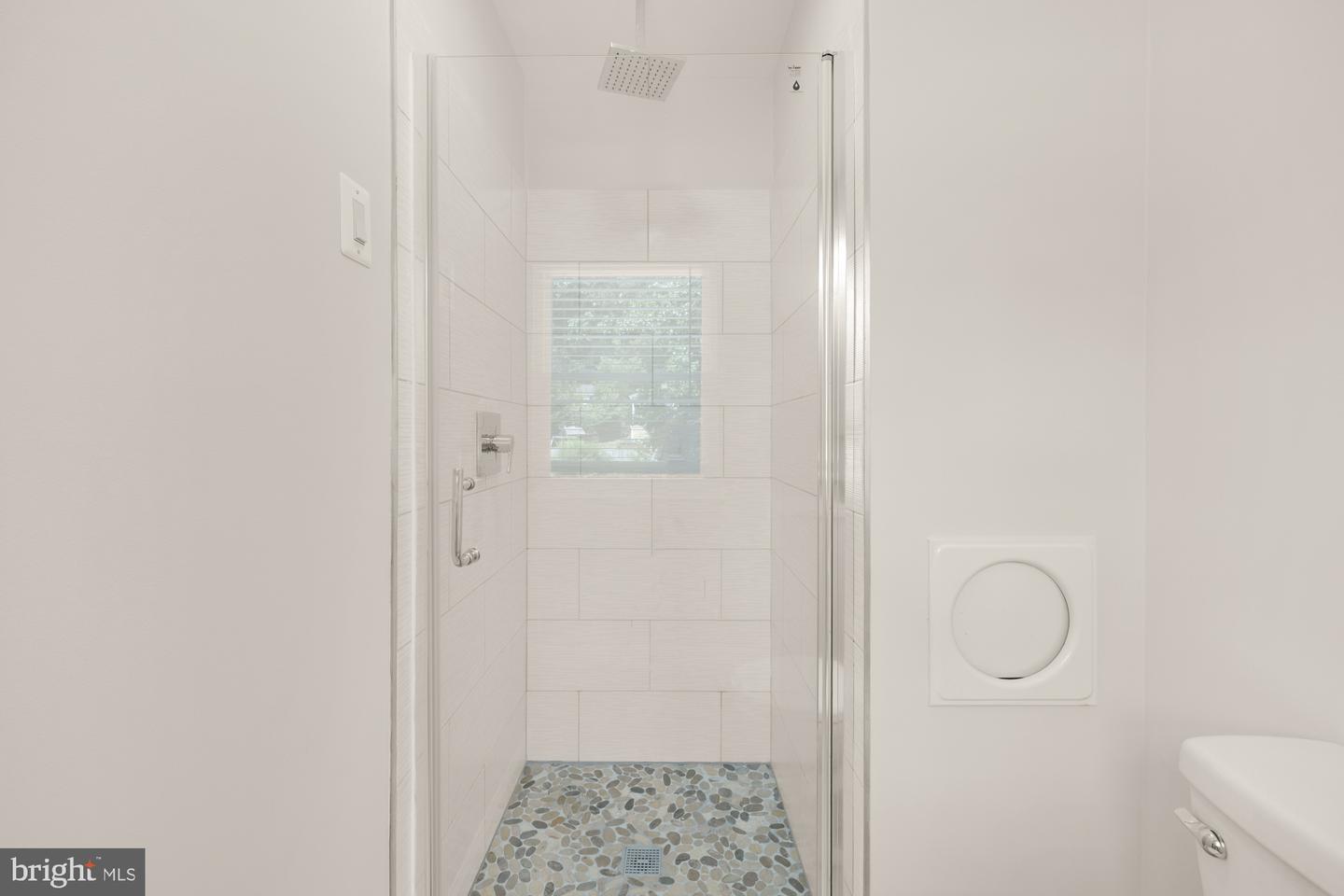 6825 STONEYBROOKE LN, ALEXANDRIA, Virginia 22306, 4 Bedrooms Bedrooms, ,3 BathroomsBathrooms,Residential,For sale,6825 STONEYBROOKE LN,VAFX2261840 MLS # VAFX2261840