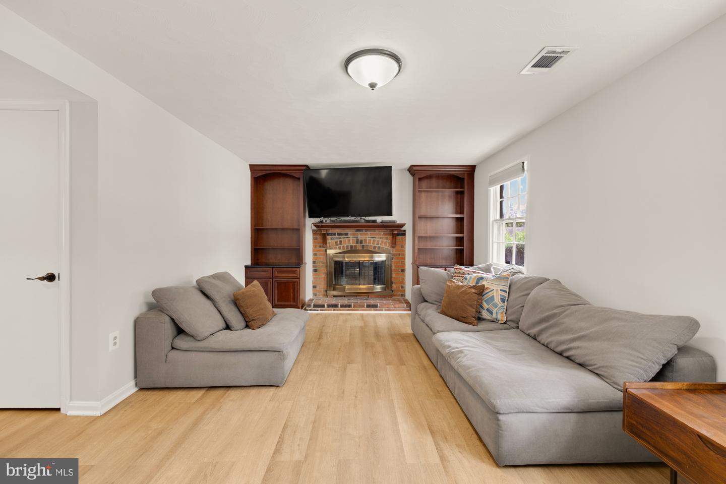 6825 STONEYBROOKE LN, ALEXANDRIA, Virginia 22306, 4 Bedrooms Bedrooms, ,3 BathroomsBathrooms,Residential,For sale,6825 STONEYBROOKE LN,VAFX2261840 MLS # VAFX2261840