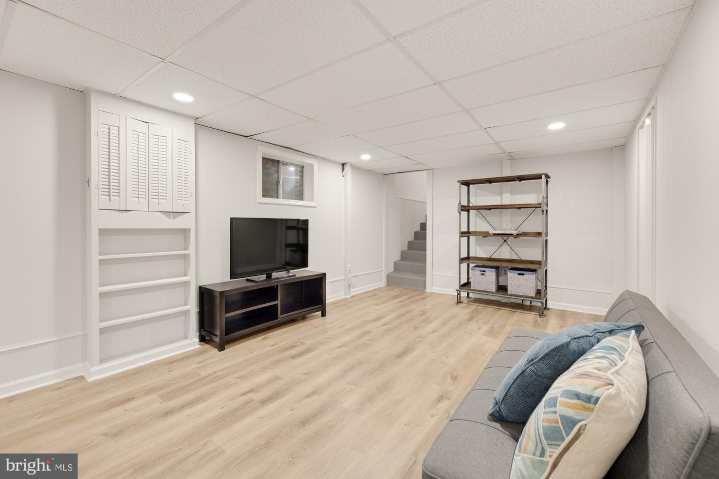 6825 STONEYBROOKE LN, ALEXANDRIA, Virginia 22306, 4 Bedrooms Bedrooms, ,3 BathroomsBathrooms,Residential,For sale,6825 STONEYBROOKE LN,VAFX2261840 MLS # VAFX2261840