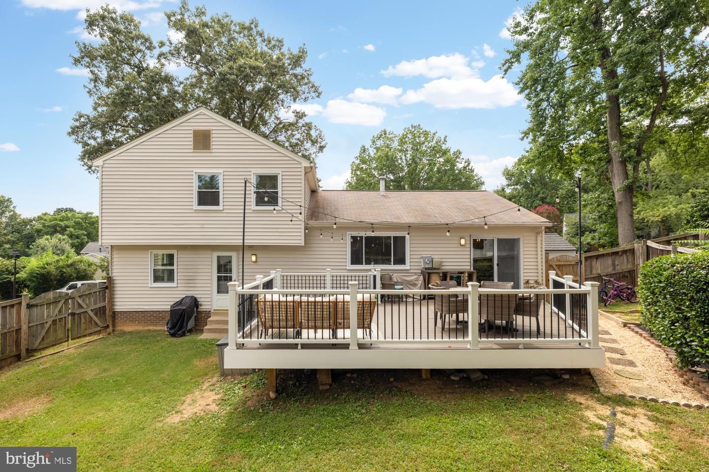 6825 STONEYBROOKE LN, ALEXANDRIA, Virginia 22306, 4 Bedrooms Bedrooms, ,3 BathroomsBathrooms,Residential,For sale,6825 STONEYBROOKE LN,VAFX2261840 MLS # VAFX2261840