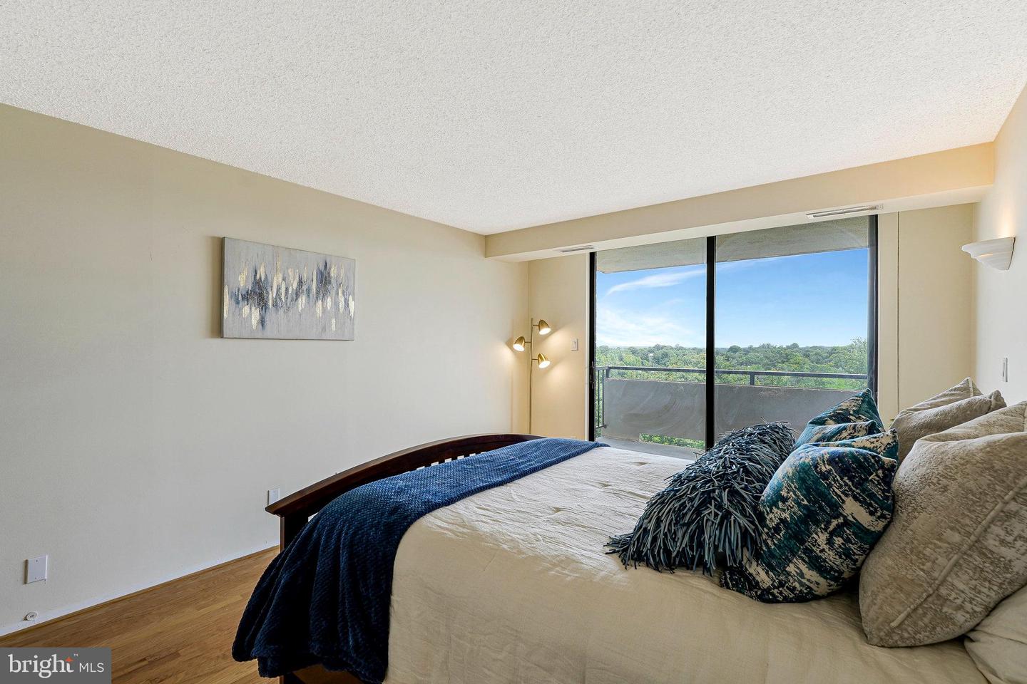 1800 OLD MEADOW RD #903, MCLEAN, Virginia 22102, 2 Bedrooms Bedrooms, ,2 BathroomsBathrooms,Residential,For sale,1800 OLD MEADOW RD #903,VAFX2261846 MLS # VAFX2261846