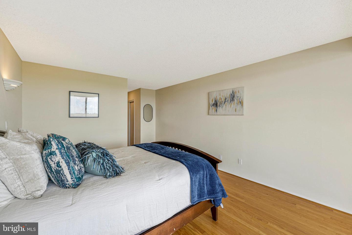 1800 OLD MEADOW RD #903, MCLEAN, Virginia 22102, 2 Bedrooms Bedrooms, ,2 BathroomsBathrooms,Residential,For sale,1800 OLD MEADOW RD #903,VAFX2261846 MLS # VAFX2261846