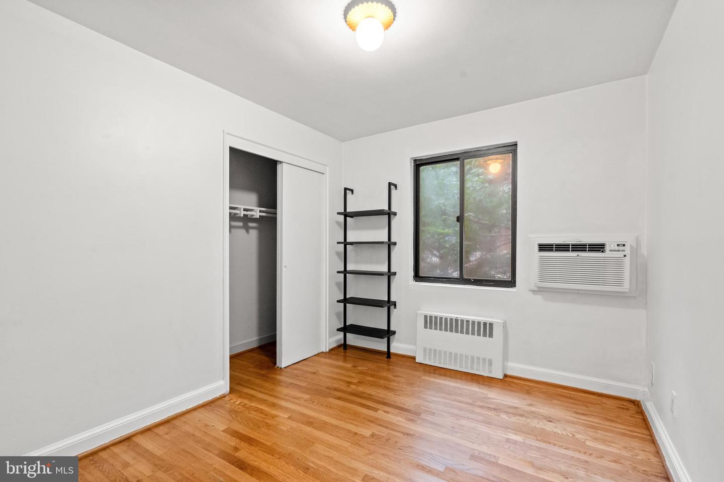 1563 N COLONIAL TER #401-Z, ARLINGTON, Virginia 22209, 2 Bedrooms Bedrooms, ,1 BathroomBathrooms,Residential,For sale,1563 N COLONIAL TER #401-Z,VAAR2062392 MLS # VAAR2062392