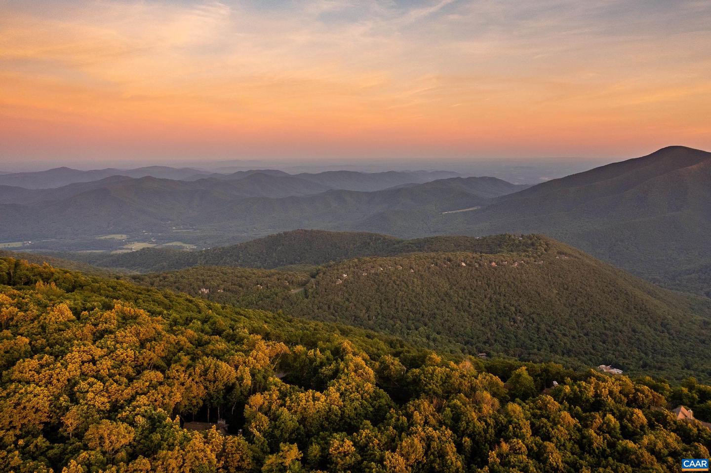 2031 STONE RIDGE CONDOS, WINTERGREEN, Virginia 22967, 1 Bedroom Bedrooms, ,2 BathroomsBathrooms,Residential,For sale,2031 STONE RIDGE CONDOS,667941 MLS # 667941