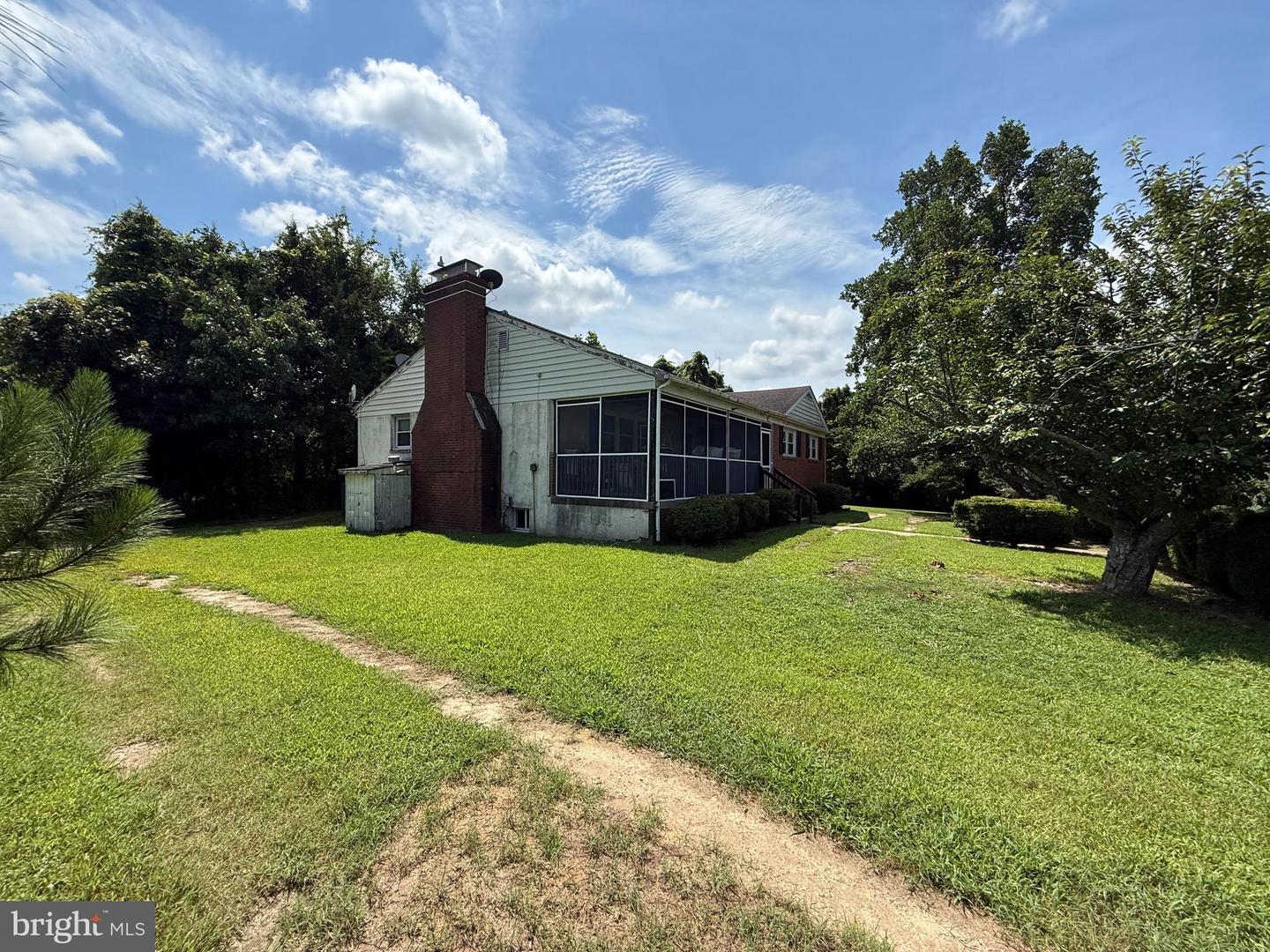 9545 JAMES MADISON PKWY, KING GEORGE, Virginia 22485, 3 Bedrooms Bedrooms, ,2 BathroomsBathrooms,Residential,For sale,9545 JAMES MADISON PKWY,VAKG2006888 MLS # VAKG2006888