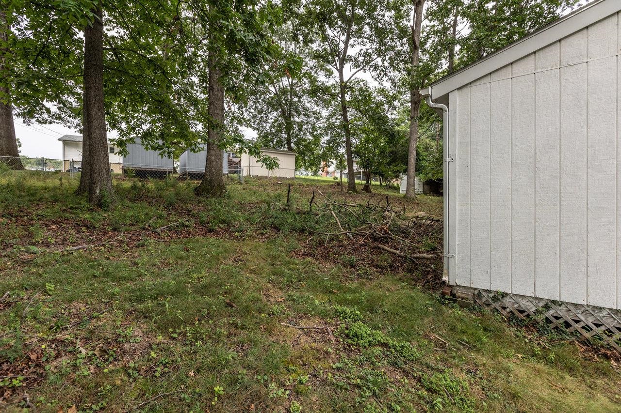 607 DAVID ST, STAUNTON, Virginia 24401, 3 Bedrooms Bedrooms, ,1 BathroomBathrooms,Residential,607 DAVID ST,667972 MLS # 667972