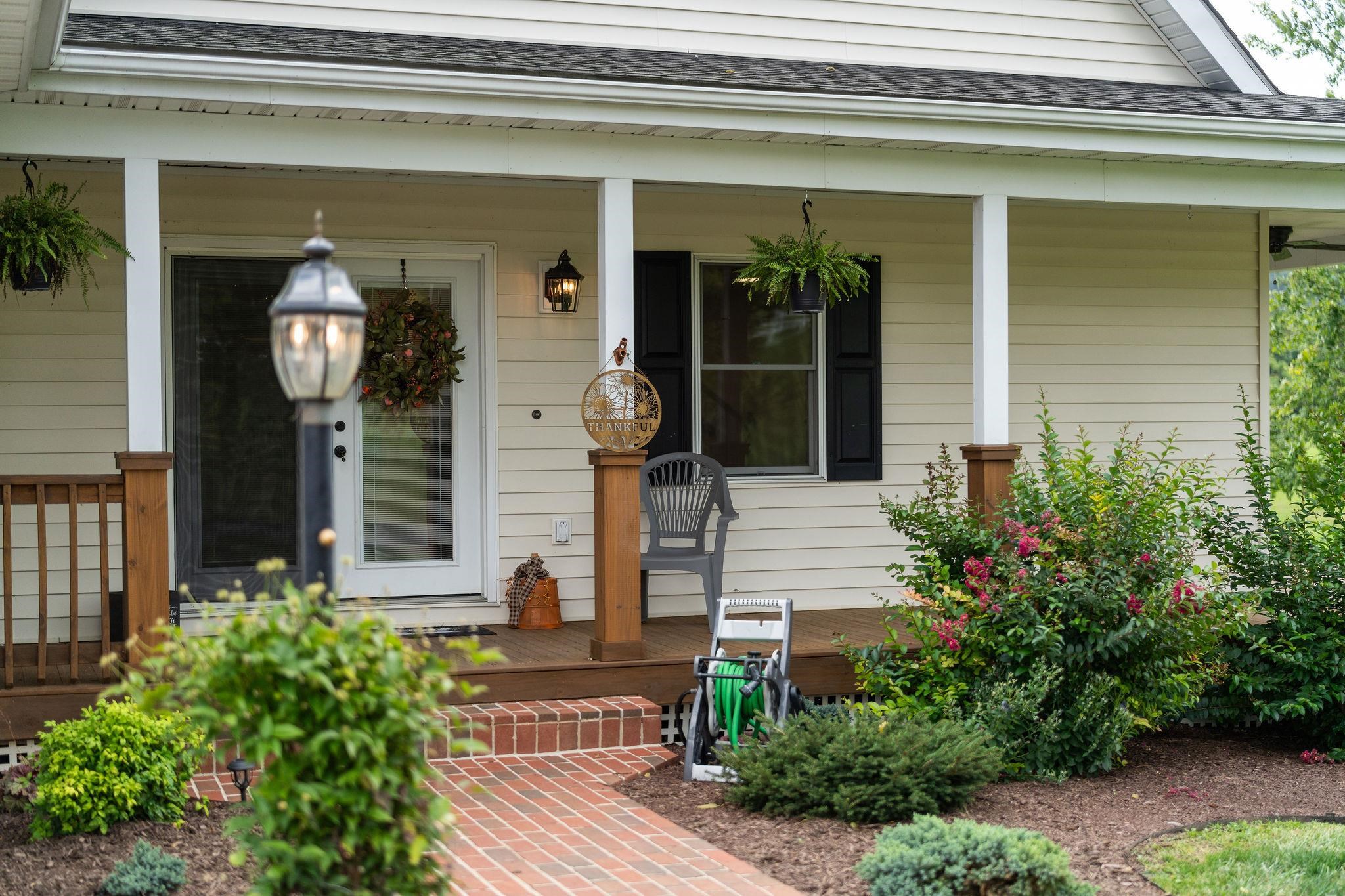 3008 SPRING HILL RD, STAUNTON, Virginia 24401, 4 Bedrooms Bedrooms, ,2 BathroomsBathrooms,Residential,3008 SPRING HILL RD,667974 MLS # 667974