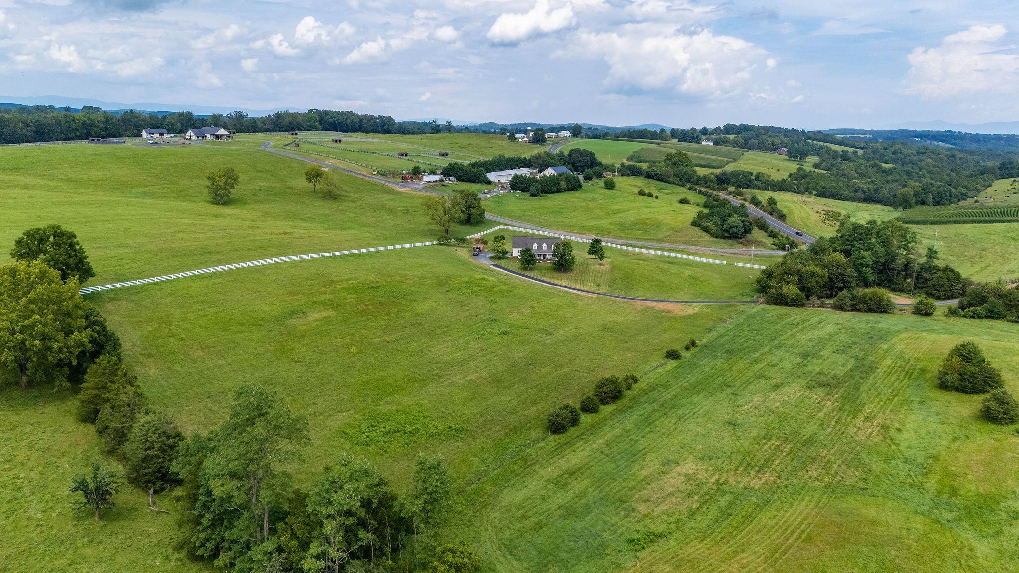 3008 SPRING HILL RD, STAUNTON, Virginia 24401, 4 Bedrooms Bedrooms, ,2 BathroomsBathrooms,Residential,3008 SPRING HILL RD,667974 MLS # 667974
