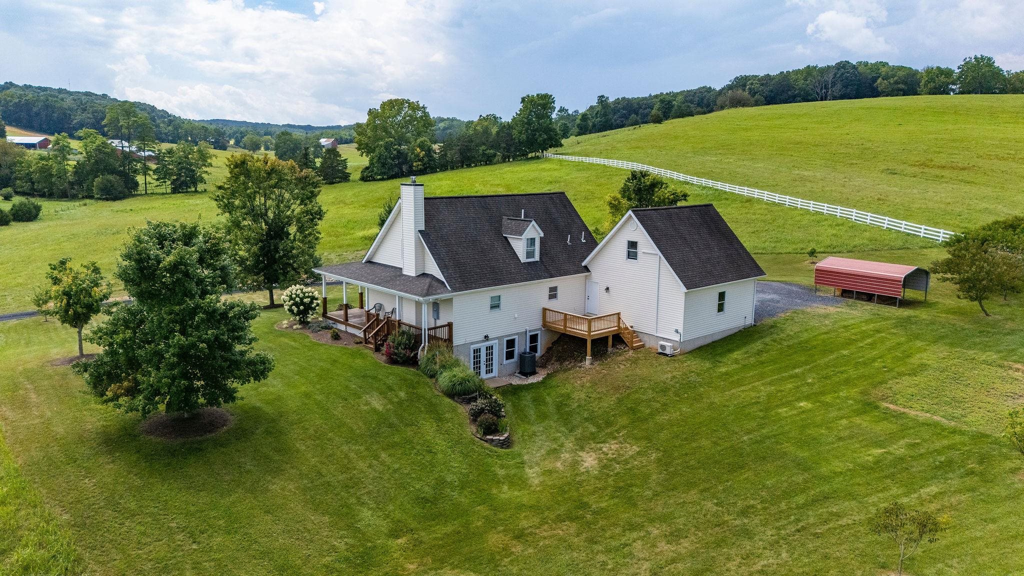 3008 SPRING HILL RD, STAUNTON, Virginia 24401, 4 Bedrooms Bedrooms, ,2 BathroomsBathrooms,Residential,3008 SPRING HILL RD,667974 MLS # 667974