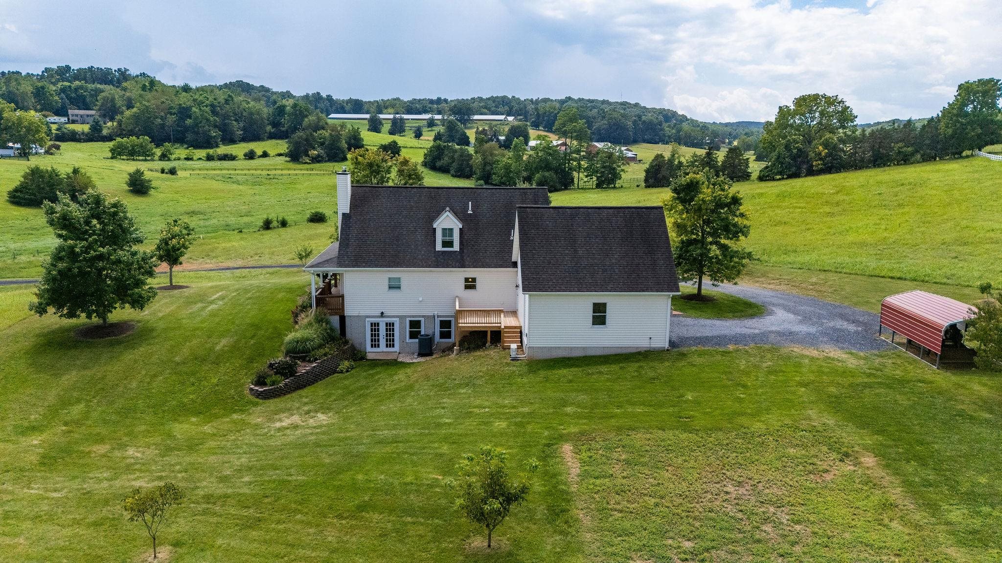 3008 SPRING HILL RD, STAUNTON, Virginia 24401, 4 Bedrooms Bedrooms, ,2 BathroomsBathrooms,Residential,3008 SPRING HILL RD,667974 MLS # 667974